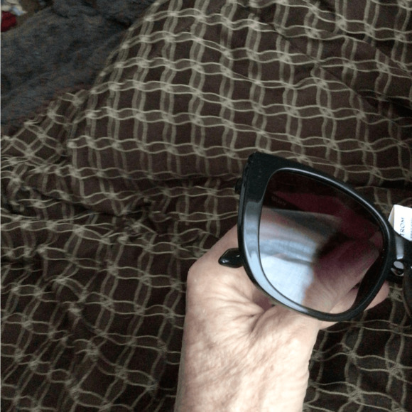 NEW ! Rare Quay Australia Green Ever After Oversized Sunglasses